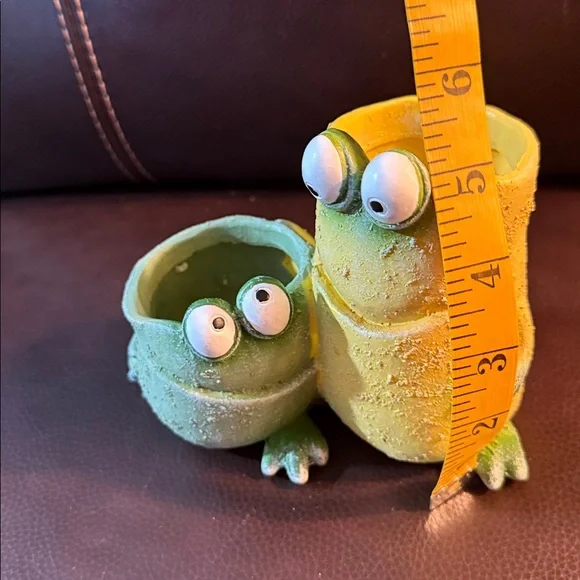 Whimsical Green and Yellow Frog Planter Duo - Picture 4 of 4
